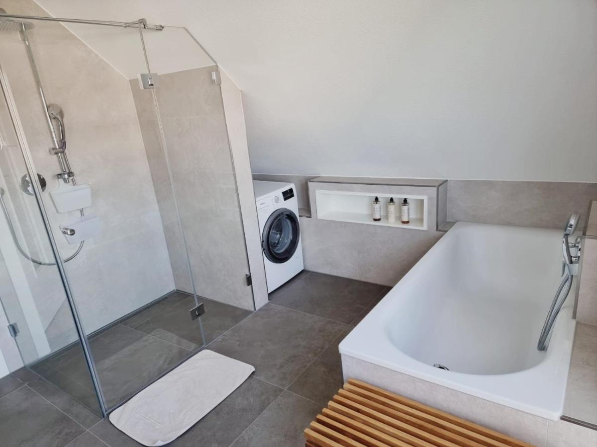 Stadtnahe Komfortferienwohnung Fuer Familien Und Geschaeftsreisende Hildesheim Esterno foto