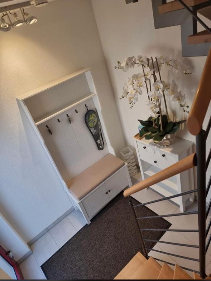 Stadtnahe Komfortferienwohnung Fuer Familien Und Geschaeftsreisende Hildesheim Esterno foto